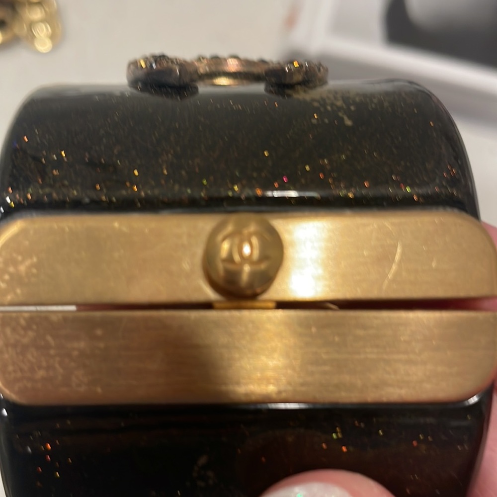 Authentic Chanel cuff - Picture 5 of 12